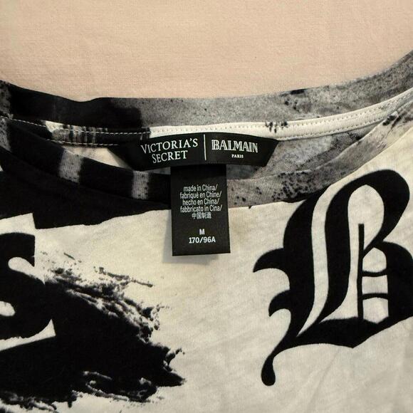 Victoria's Secret BALMAIN Sleeveless Button Top Tank Tee Shirt Graffiti - Picture 3 of 7